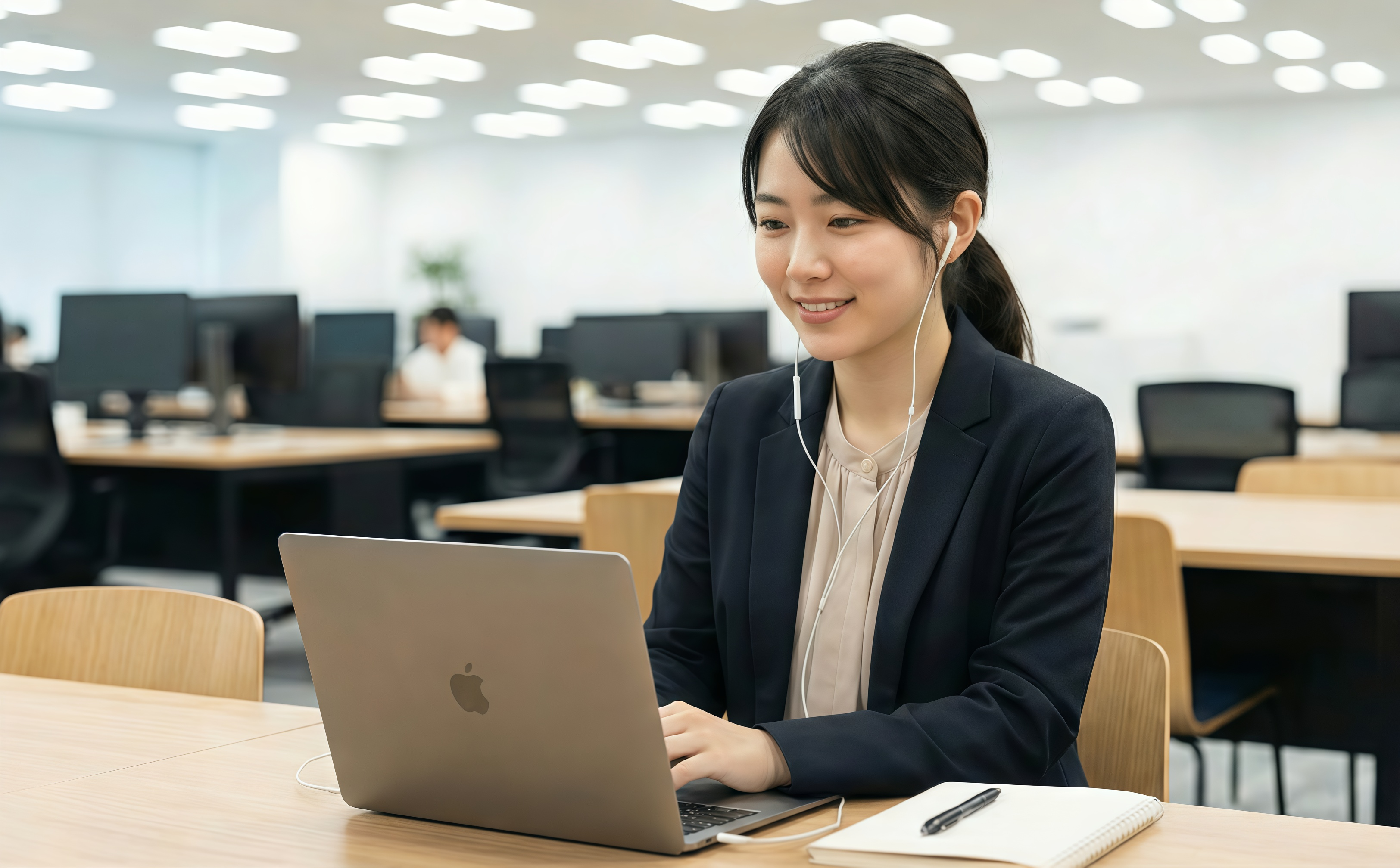 【企業向け】AI活用でスキルアップ!法人研修の最新トレンドと事例